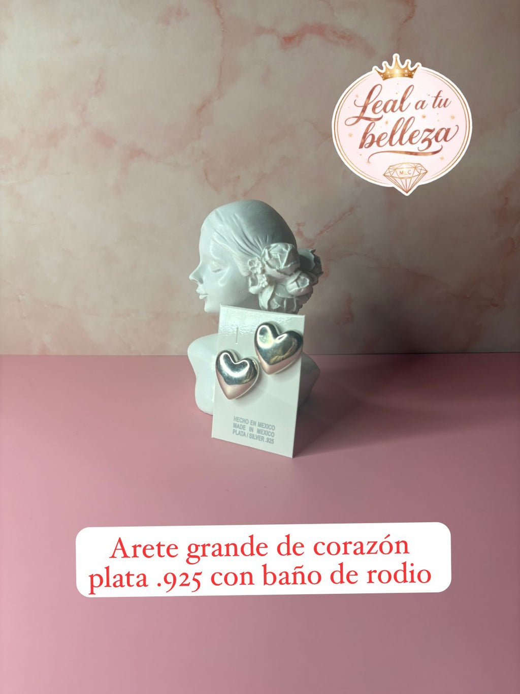 Arete grande corazón liso  plata con baño de rodio