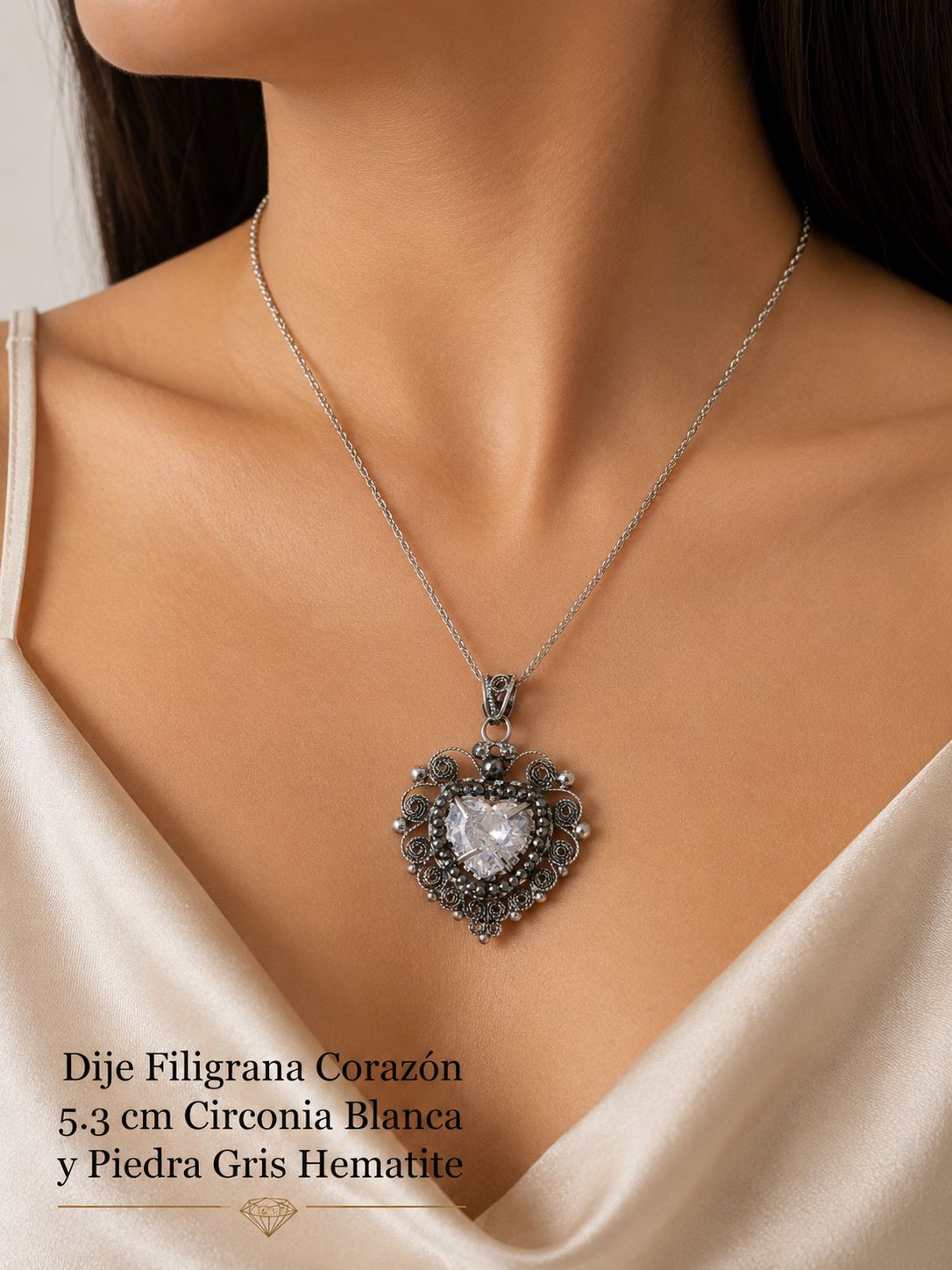 Dije Filigrana Corazón 5.3 cm Circonia Blanca y Piedra Gris Hematite, Hecho a Mano Plata .925 Oxidado